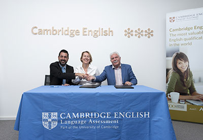 Firma del Convenio entre la FEUP y la Cambridge English Language Assessment